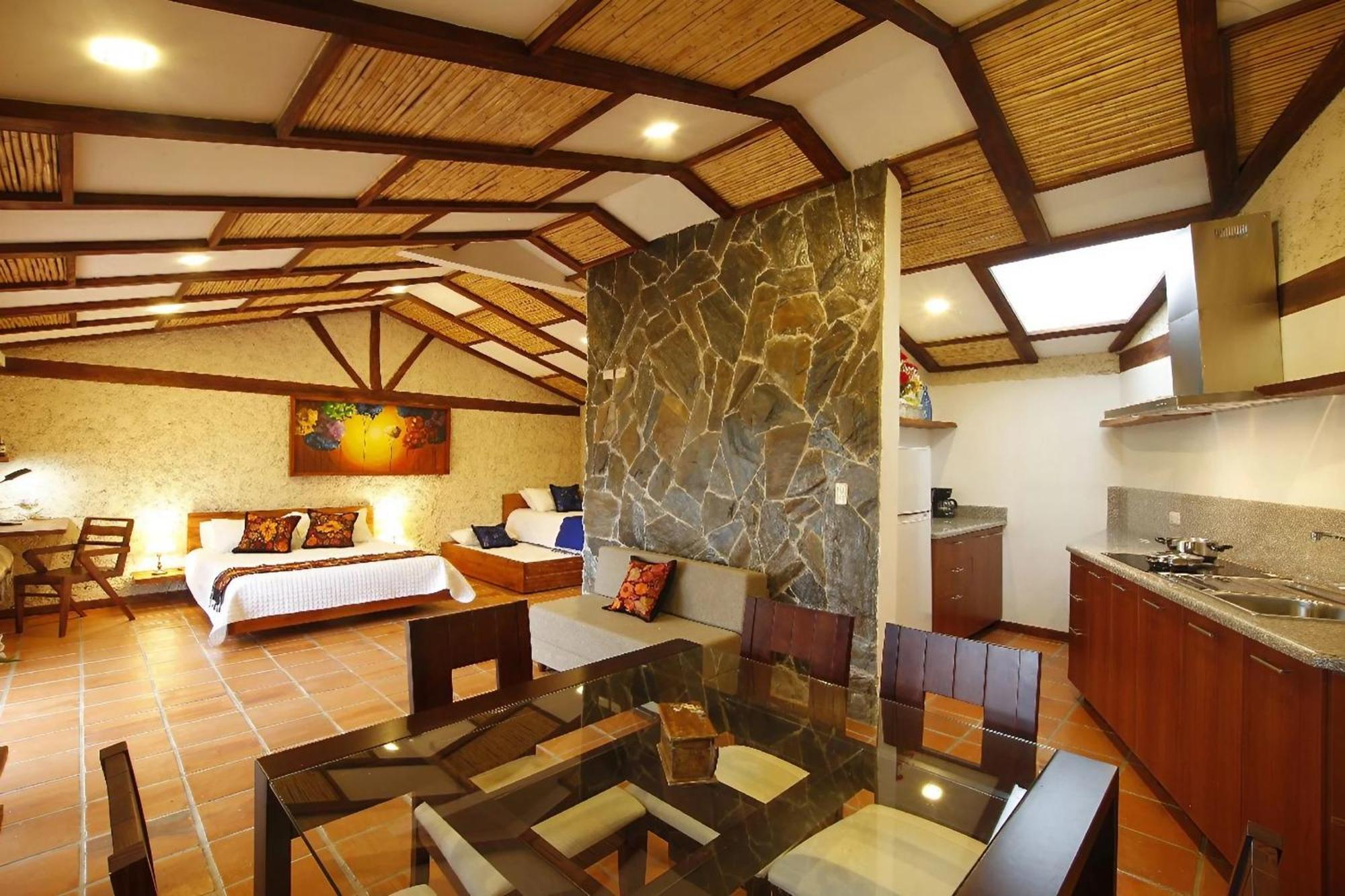 Killary Lodge & Glamping Cachanlo de Sidcay Exterior photo