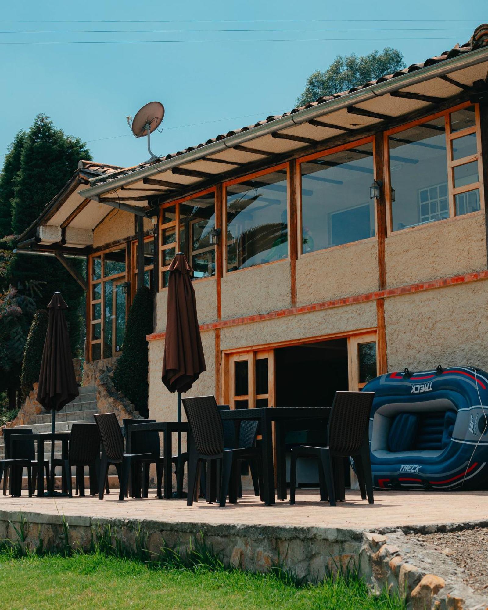 Killary Lodge & Glamping Cachanlo de Sidcay Exterior photo